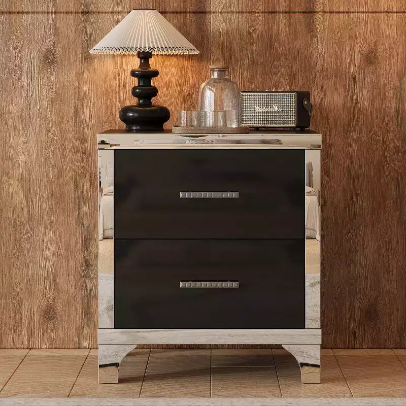 Comodino Whisen elegante laccato lucido, comodino a specchio con maniglia in metallo e 2 cassetti