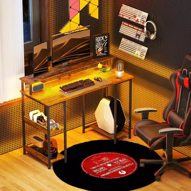 Scrivania da computer da 47 pollici con stazione di ricarica e luci RGB, scrivania da studio reversibile con supporto per monitor