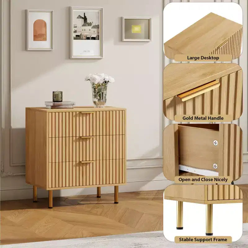 Cassettiera COZONY Natural a 3 cassetti, comodino moderno scanalato con cassetti profondi e piano ampio
