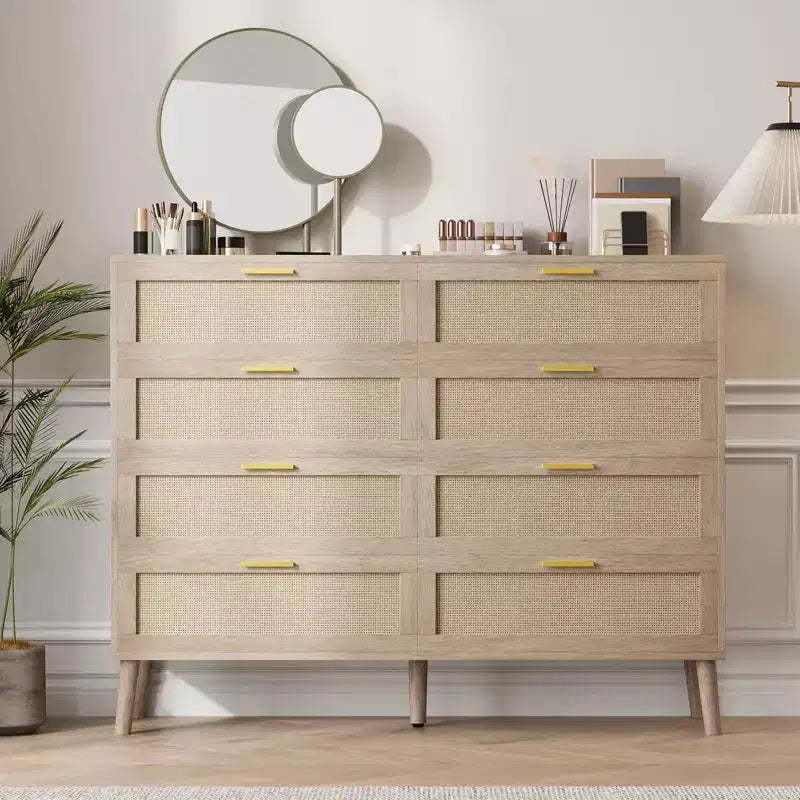 COZONY Cassettiera in Rattan a 8 Cassetti con Maniglie Dorate, Comò in Legno Stile Fattoria per Camera da Letto, Soggiorno, Ingresso e Corridoio