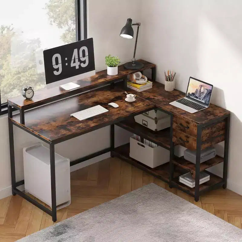 Scrivania angolare a L Lantine con cassetti e mensole, tavolo da computer angolare da 140 x 60 cm con supporto per monitor per ufficio e gaming, per piccoli spazi