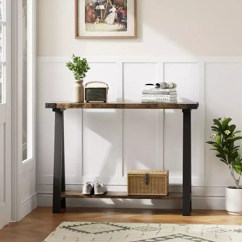 Tavolo Consolle a 2 Ripiani in Stile Fattoria da 43,3" con Struttura in Metallo e MDF, Tavolino Stretto da Divano con Contenitore, Tavolino Dietro il Divano per Ingresso, Soggiorno, Corridoio