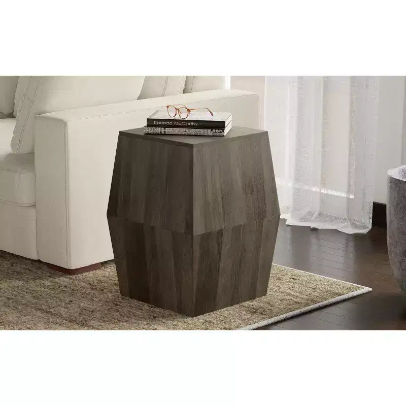 Tavolino Irregolare Contemporaneo Oaklynn in LEGNO MASSICCIO DI MANGO, larghezza 40 cm, completamente assemblato