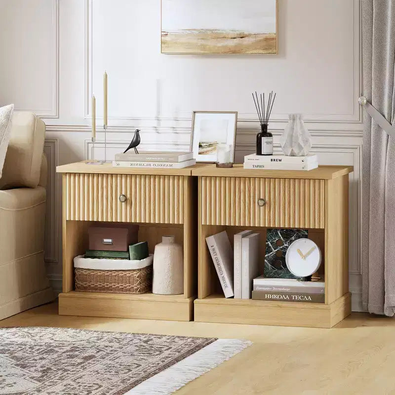 Comodino scanalato da 24 pollici con cassetto, comodino moderno di metà secolo con ripiano aperto, comodino in legno con base a bordo curvo per soggiorno camera da letto
