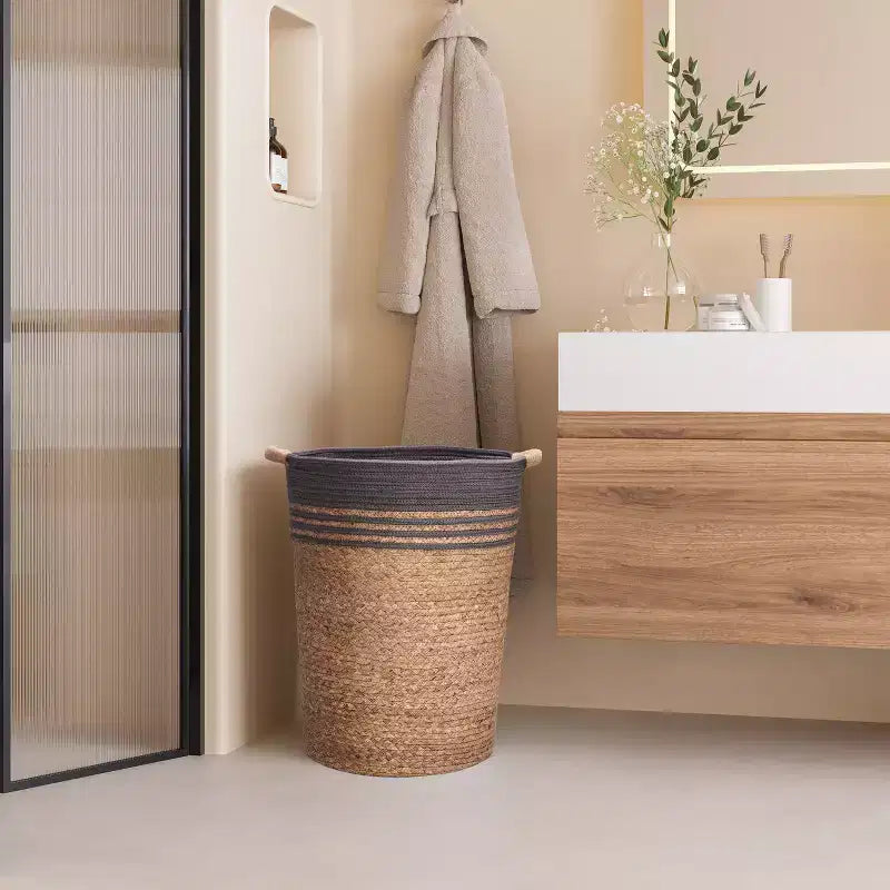 Cesto rotondo Seville Classics con rivestimento, in giacinto d'acqua naturale e corda