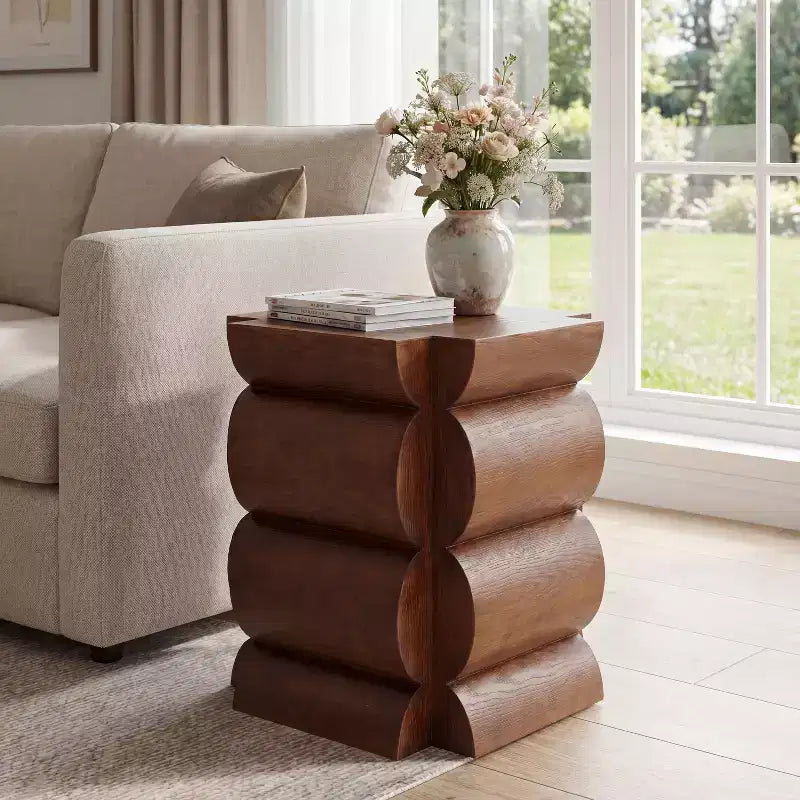 Tavolino moderno in legno Prakash Christopher Knight Home con design curvo