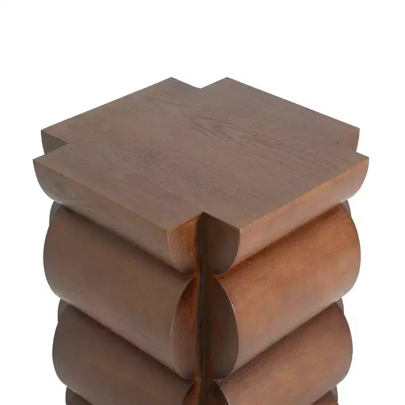Tavolino moderno in legno Prakash Christopher Knight Home con design curvo