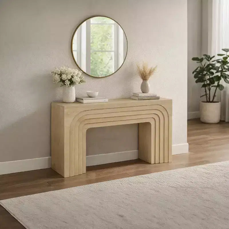 Tavolo Consolle Divano Royal Hampton, 53 Pollici, Arco Scolpito, Legno di Mango Beige Chiaro