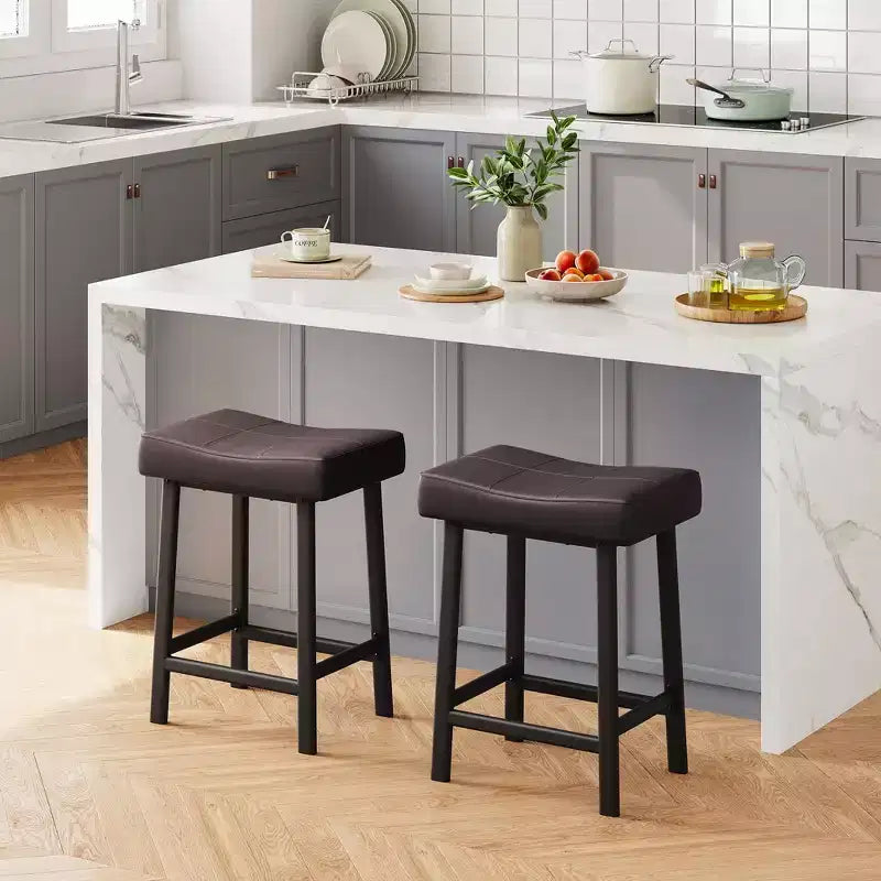 Sgabelli da bar con sedile a sella, neri/marroni/bianchi, set da 4, altezza bancone 61 cm