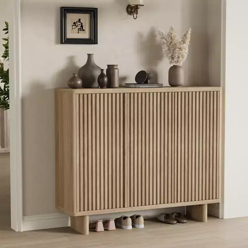 Scarpiera a 5 ripiani con ante scanalate Grigio/Rovere, Panchina portaoggetti autoportante per 2 persone