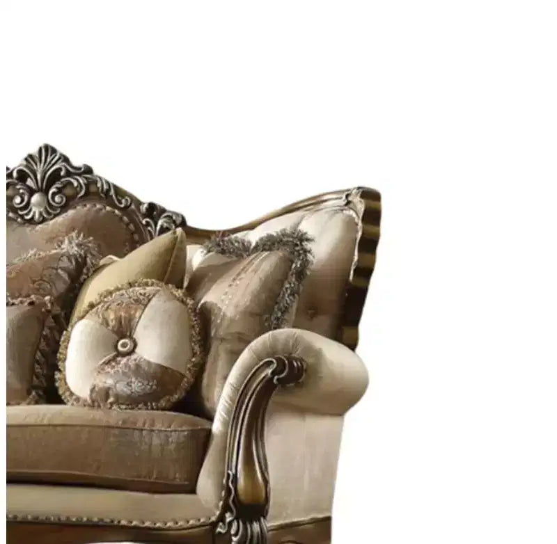Divano in tessuto Latisha Acme Furniture 88", motivo colore Tortora/Quercia Antico: include 4 cuscini, finiture borchiate, struttura in legno
