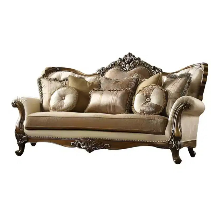 Divano in tessuto Latisha Acme Furniture 88", motivo colore Tortora/Quercia Antico: include 4 cuscini, finiture borchiate, struttura in legno