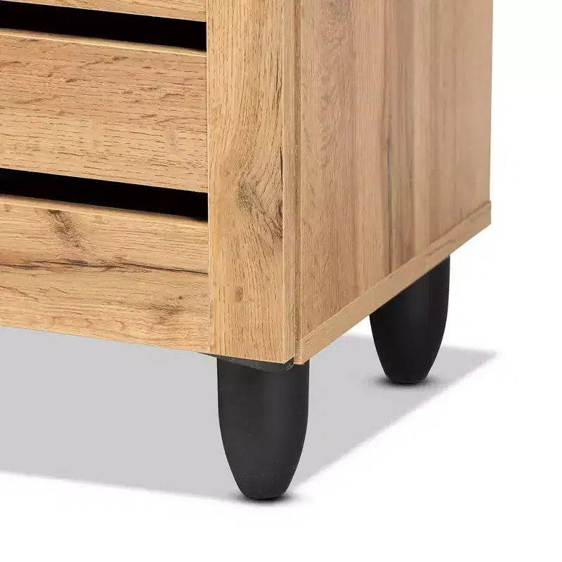 Gisela Wood Armadietto 2 Ante Rovere Marrone/Nero - Baxton Studio: Stile ed Eleganza, 3 Ripiani Fissi