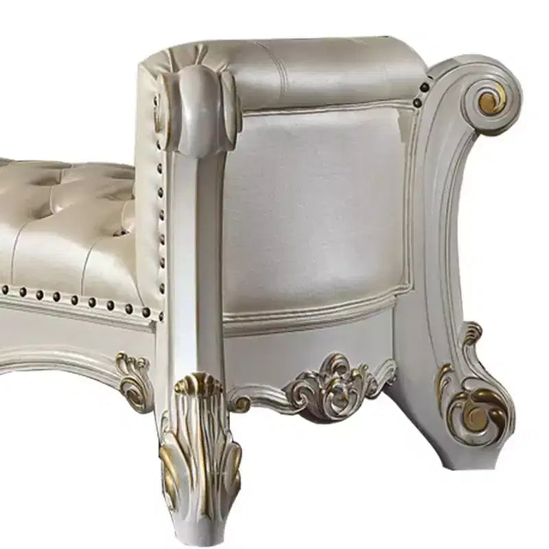 Pouf e Panca Vendome Acme Furniture 74" in Ecopelle Sintetica Perla e Finitura Perla Antica: Rivestimento in Lino, Gambe in Metallo, Montaggio senza attrezzi