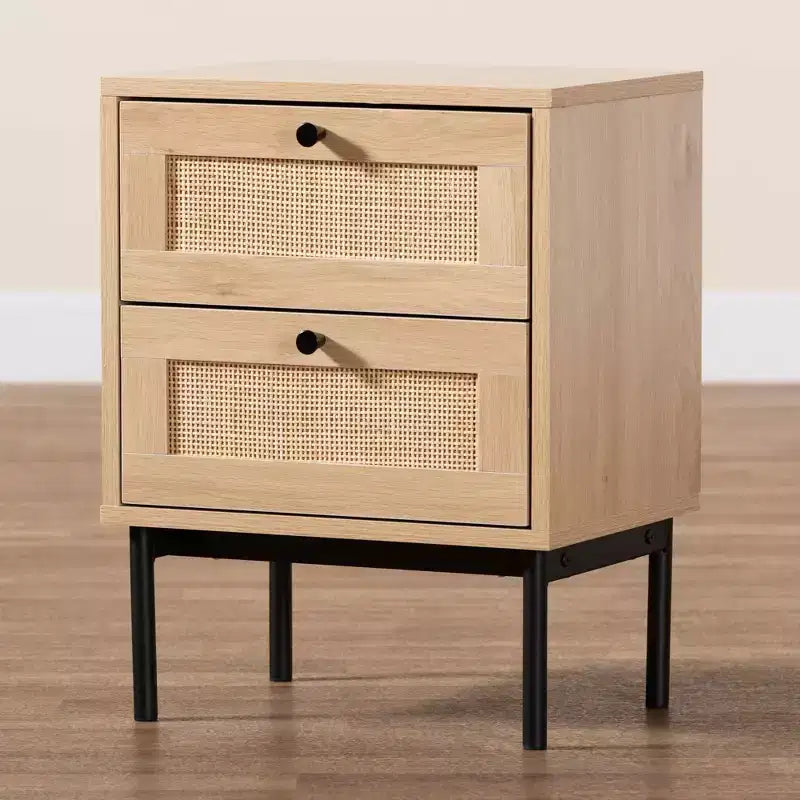 Baxton Studio Sherwin, comodino a 2 cassetti con inserti in rattan intrecciato, marrone chiaro/nero: mobile contenitore di metà secolo, base in metallo