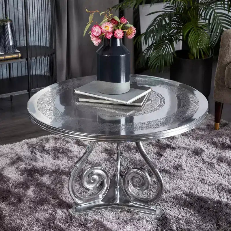 Tavolino tradizionale in alluminio Silver Fox - Olivia & May: Elegante per interni, nessun assemblaggio richiesto