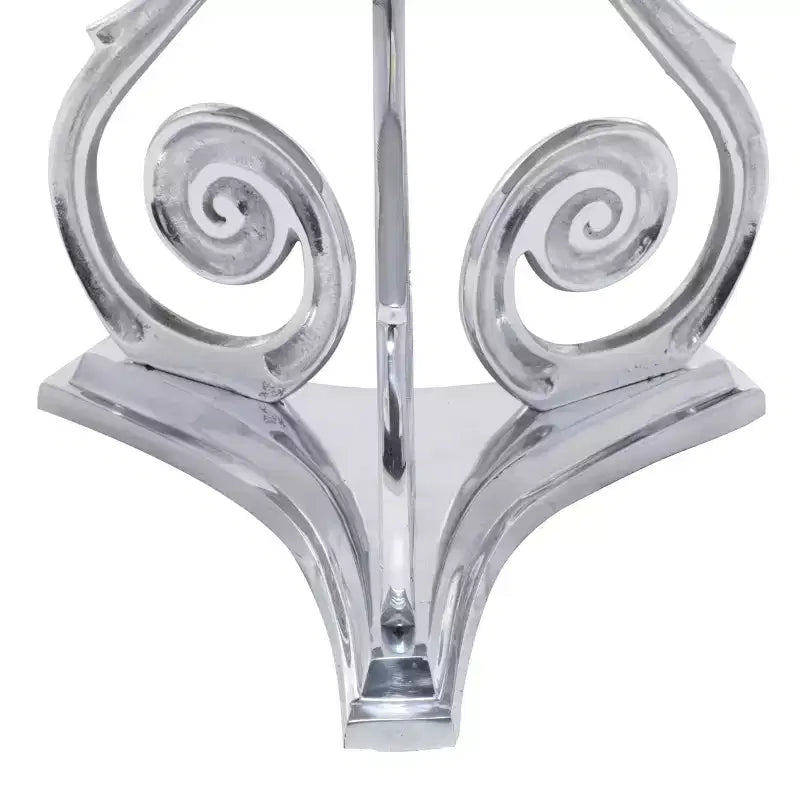 Tavolino tradizionale in alluminio Silver Fox - Olivia & May: Elegante per interni, nessun assemblaggio richiesto