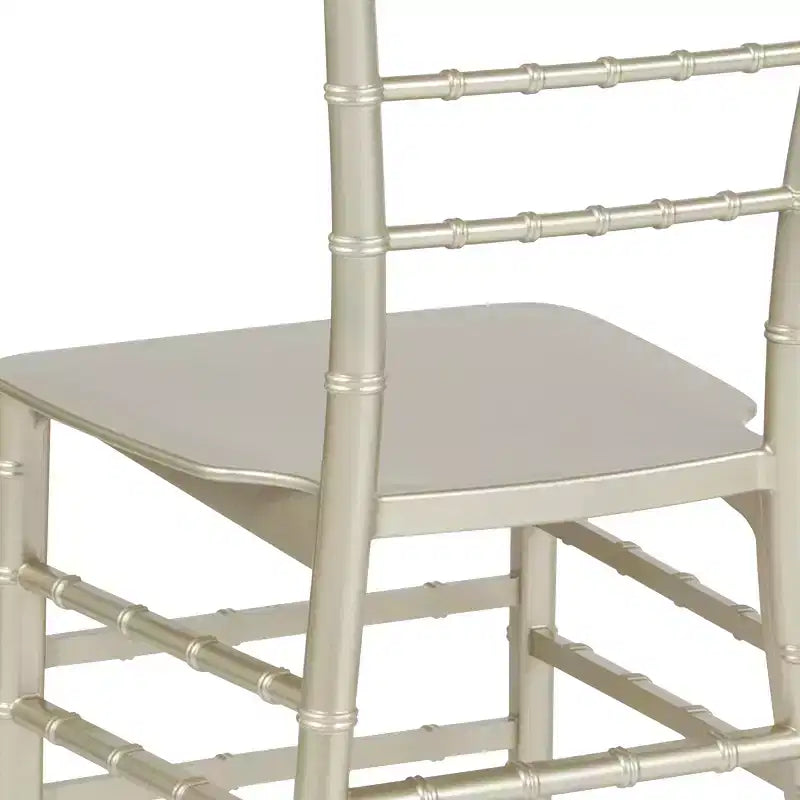 Sedia Chiavari impilabile in resina Nera / Champagne / Oro / Mogano / Oro rosa / Argento / Bianca – 1 posto