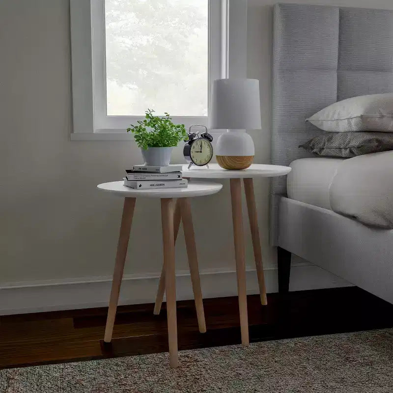 Hasting Home Set di 2 Tavolini Nido, Tavolini Rotondi per Soggiorno o Camera da Letto, Mobili Soggiorno Moderni di Metà Secolo, Bianco/Naturale