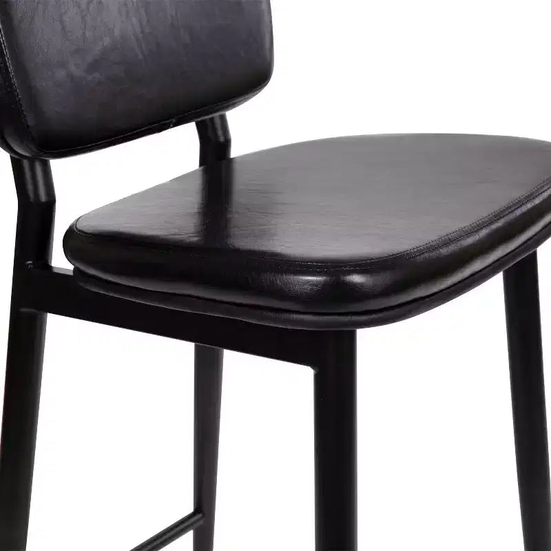 Sgabelli Flash Furniture Kenzie di Grado Commerciale a Schienale Medio - Rivestimento in LeatherSoft - Telaio in Ferro con Poggiapiedi Integrato - Set da 2