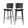 Sgabelli Flash Furniture Kenzie di Grado Commerciale a Schienale Medio - Rivestimento in LeatherSoft - Telaio in Ferro con Poggiapiedi Integrato - Set da 2