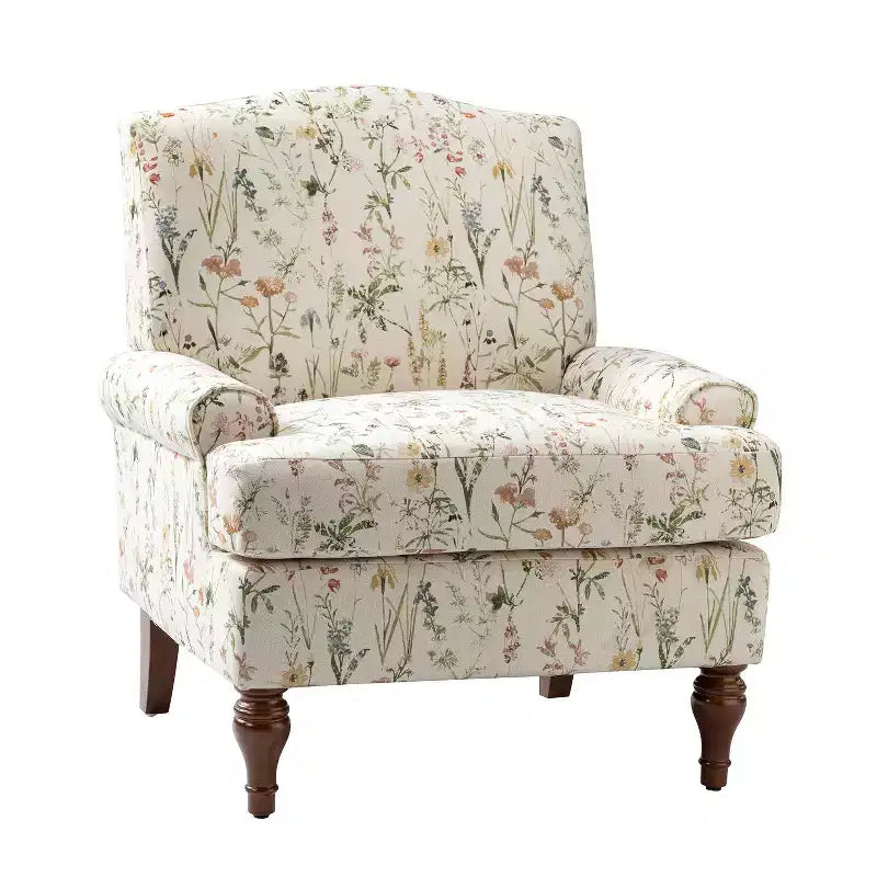 Poltrona da salotto comoda Dani con gambe in legno massello | KARAT HOME