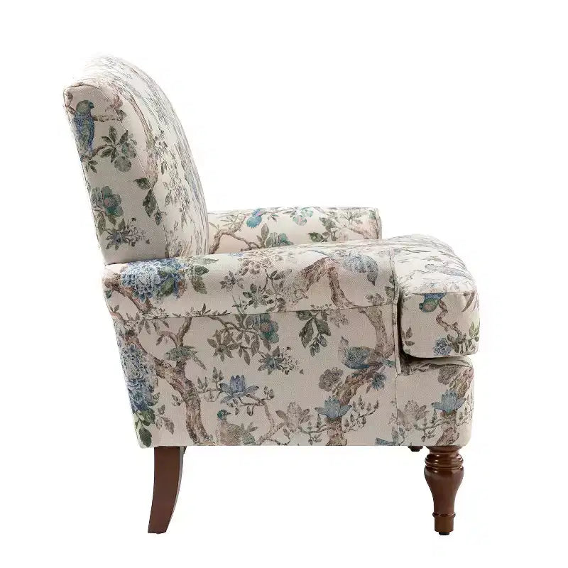 Poltrona da salotto comoda Dani con gambe in legno massello | KARAT HOME