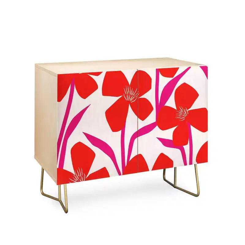 Credenza con fantasia floreale rossa e rosa Maritza Lisa - Deny Designs