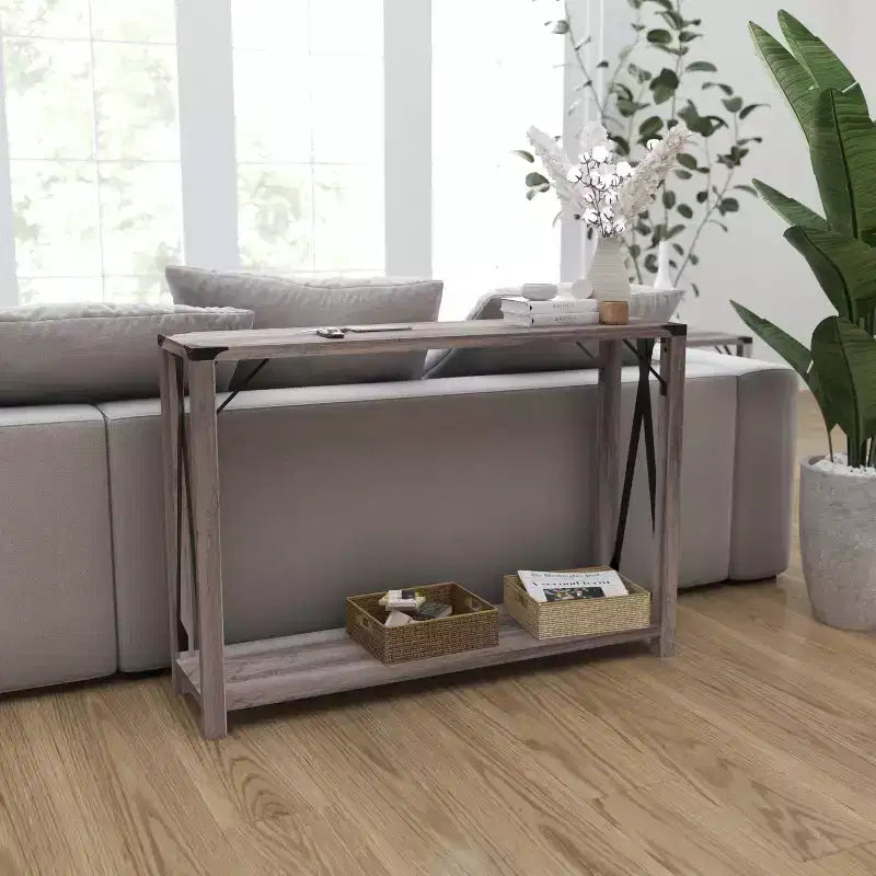 Tavolo da divano in rovere rustico con finitura grigia/lavata e dettagli in acciaio