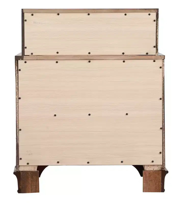 Comodino a 3 cassetti LaVita di Passion Furniture in rovere (73,66 cm A x 60,96 cm L x 43,18 cm P)