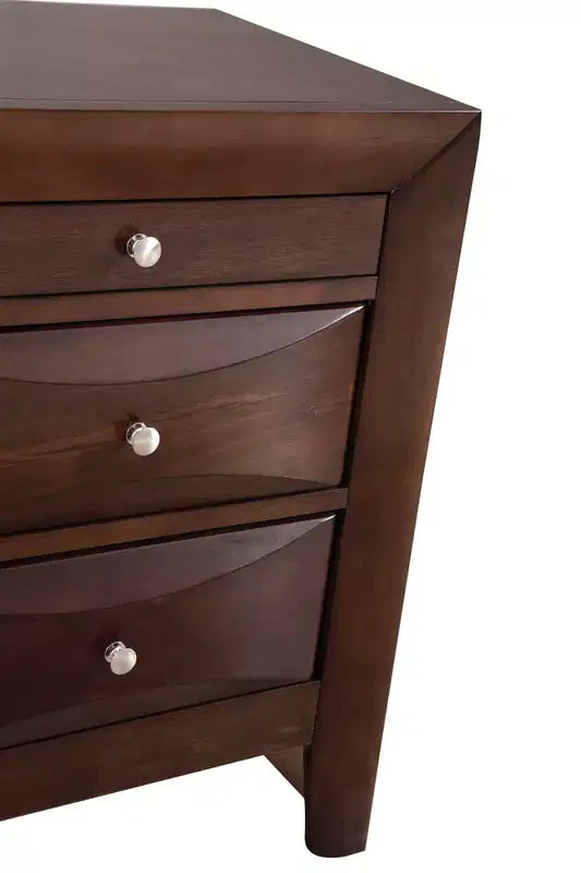Comodino Marilla a 3 cassetti di Passion Furniture (71 cm A x 58 cm L x 43 cm P)