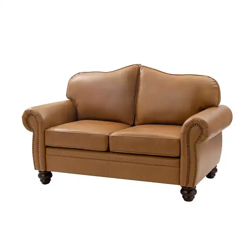 Divanetto Chesterfield Antonia largo 152 cm in vera pelle con finiture borchiate e braccioli arrotolati