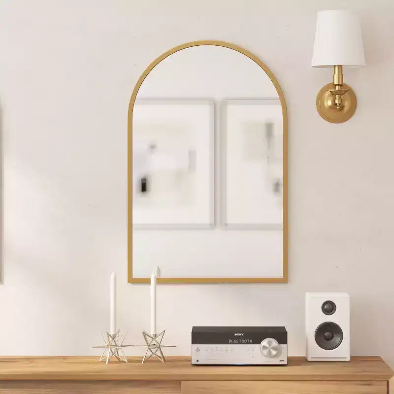 Flash Furniture Mila Specchio da Parete con Cornice ad Arco in Metallo per Corridoi, Ingressi, Sale da Pranzo e Soggiorni