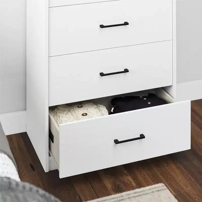 Cassettiera a 4 cassetti Pearce della collezione BrEZ Build di Ameriwood Home