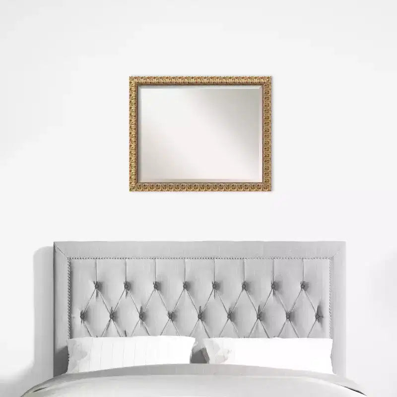 Specchio da Parete con Cornice in Legno Dorato Smussato Amanti Art Fiorentino
