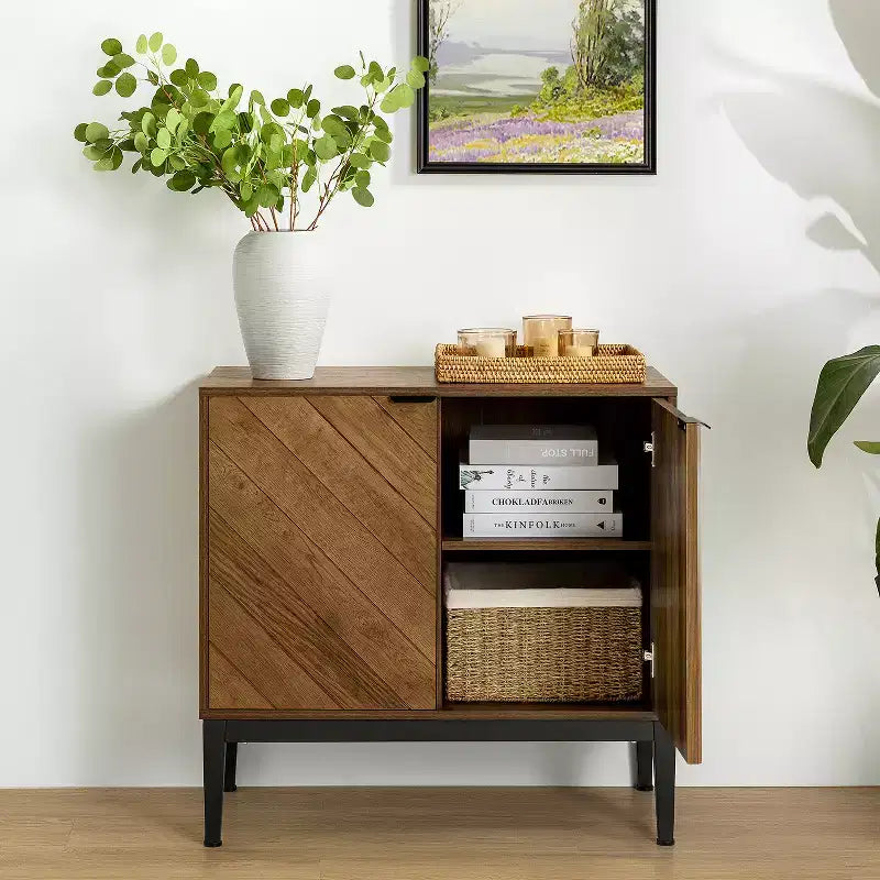 Jakob Mobile Contenitore Moderno 32" di Altezza con Elemento a Spina di Pesce e 2 Ante|Karat Home