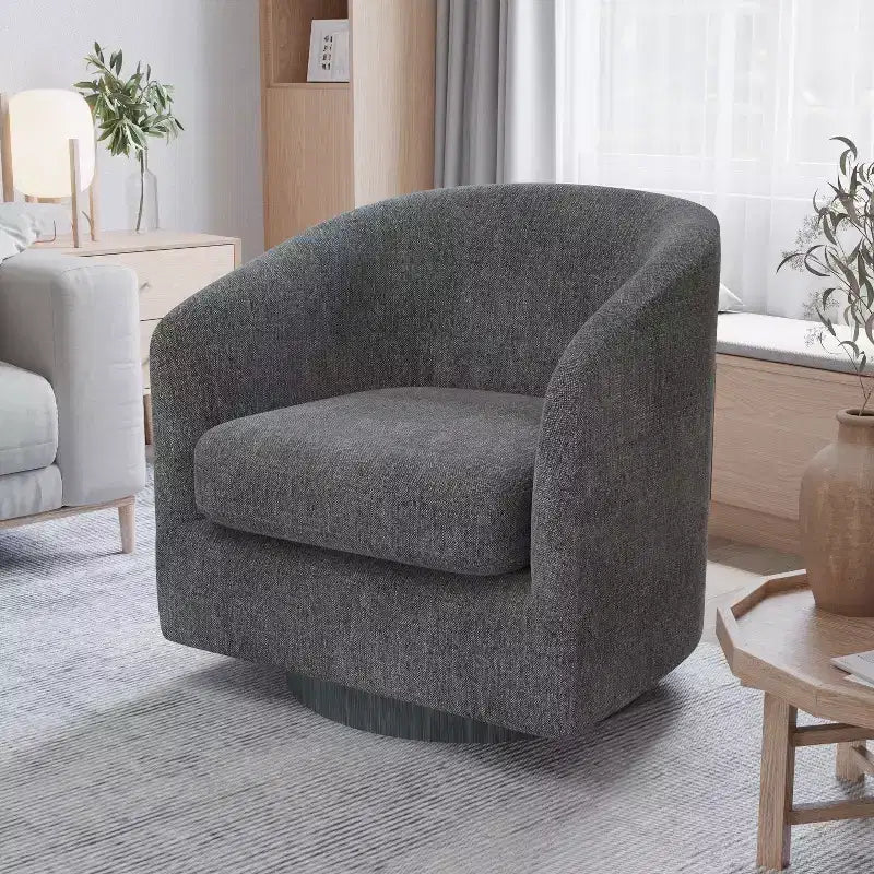 Poltrona a botte imbottita in stile Club Merrick Lane con braccioli inclinati e base girevole a 360 gradi, rivestita in vinile