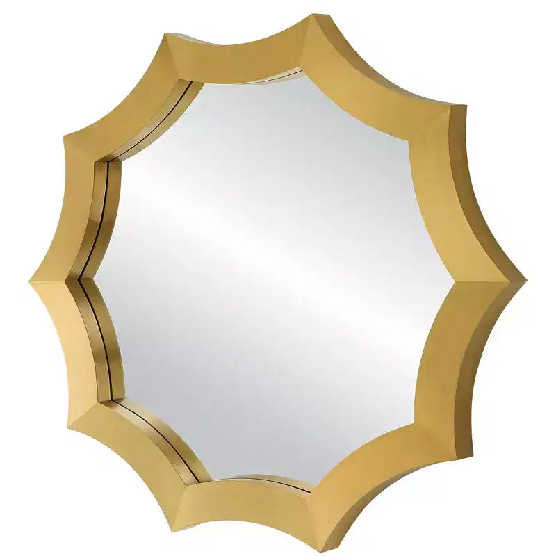 Specchio da parete smerlato Uttermost Flare placcato in ottone spazzolato 40 x 42