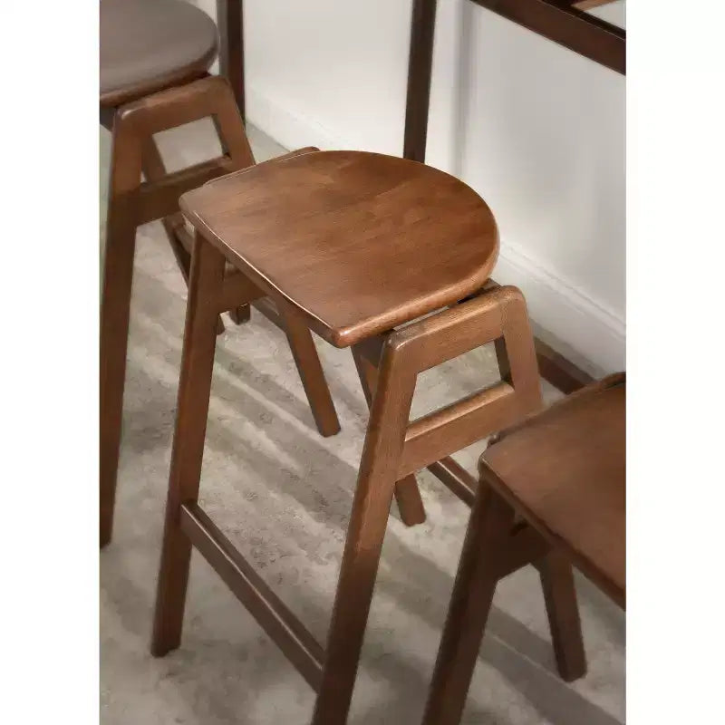 Sgabello da bar in legno Kate e Laurel Morreau, 17x20x29, marrone noce