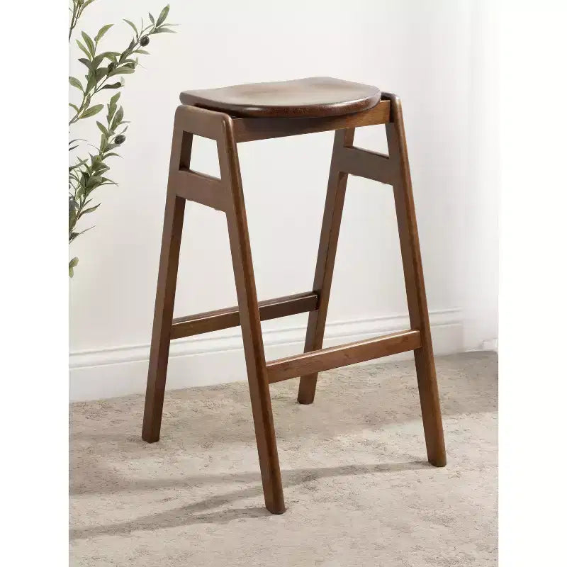 Sgabello da bar in legno Kate e Laurel Morreau, 17x20x29, marrone noce